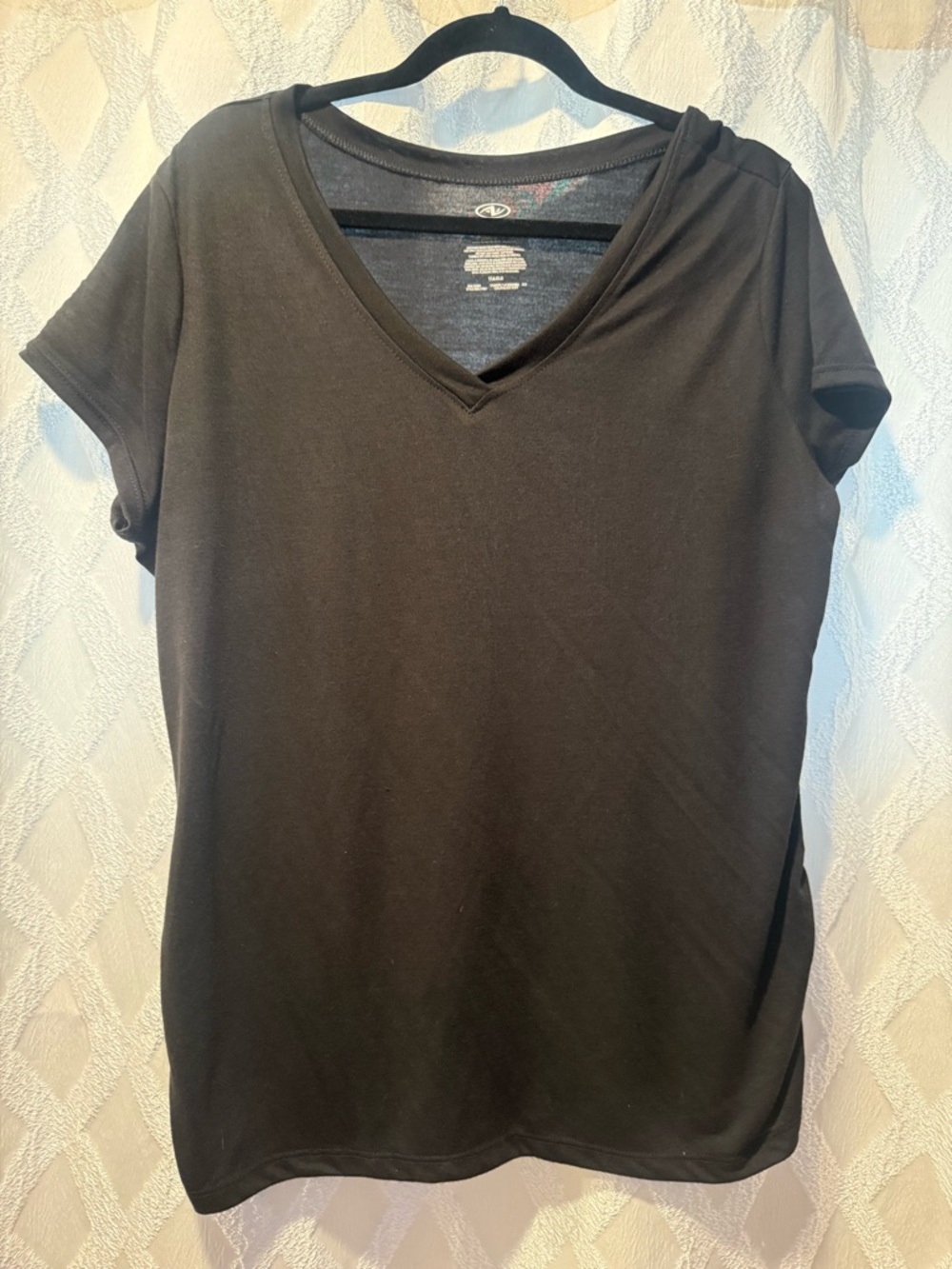 Athletic Works Black V-Neck Short Sleeve Tee